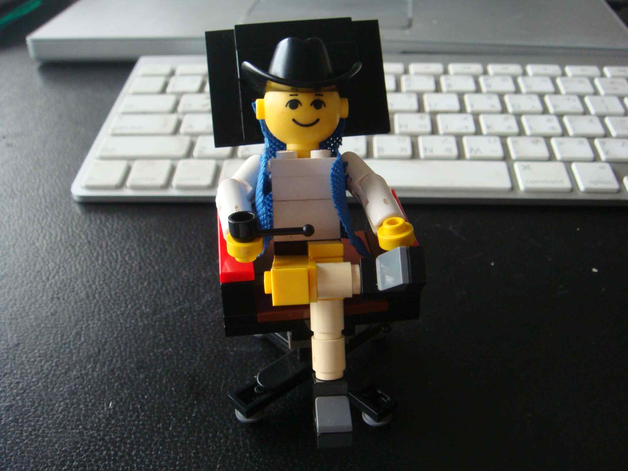 lego_cowboy_ucc-office_201509150001.jpg