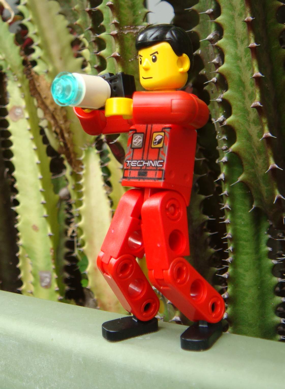 lego_minifig_ucc-office_201503170001.jpg