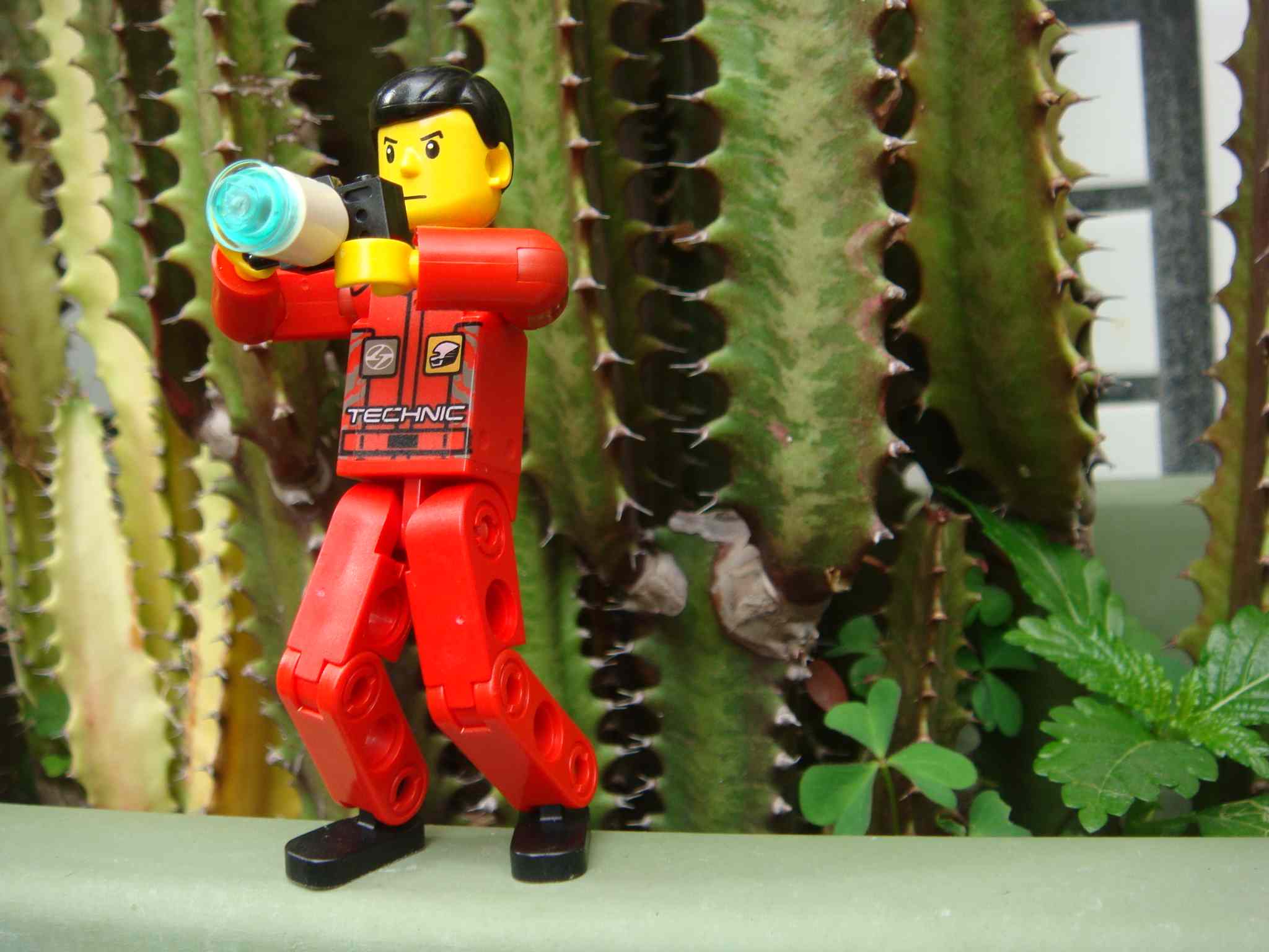 lego_minifig_ucc-office_201503170002.jpg