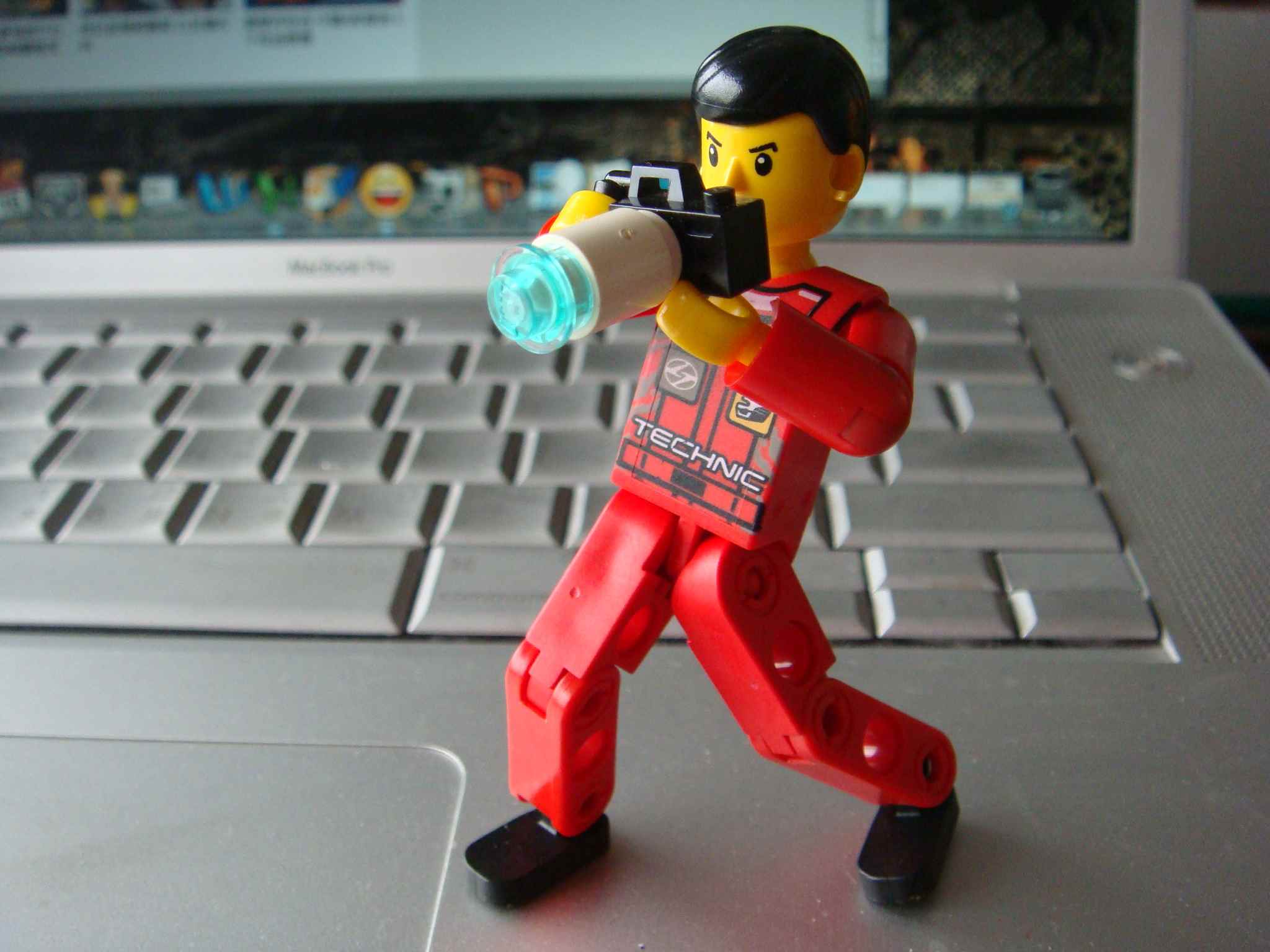 lego_ucc-office_201503160009.jpg