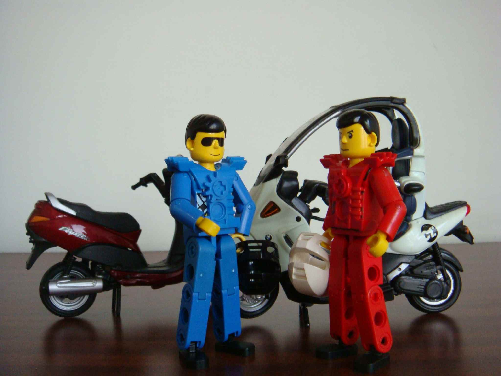 scooter_ucc-office_2015012400003.jpg