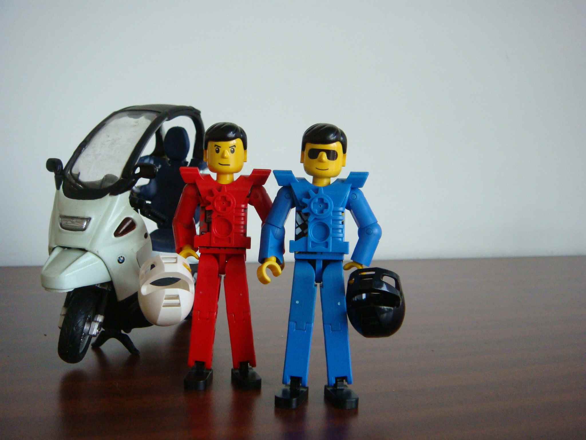 scooter_ucc-office_2015012400006.jpg