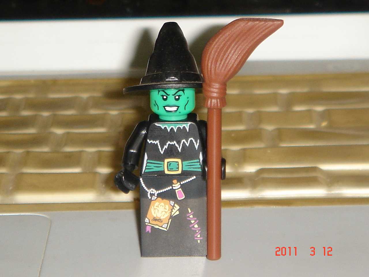 lego-0312009.jpg