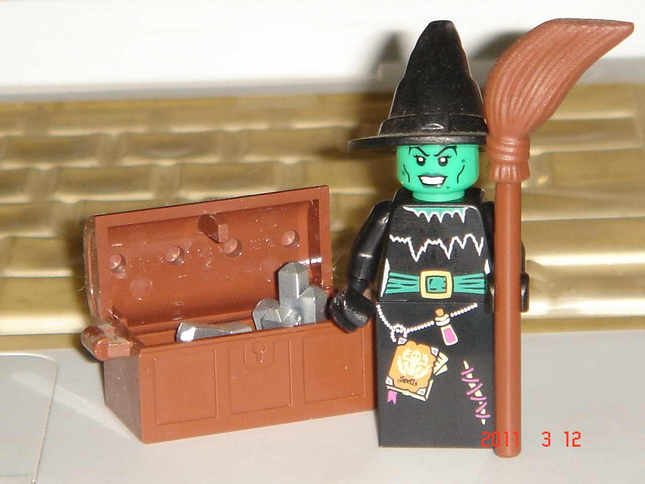lego-0312010.jpg