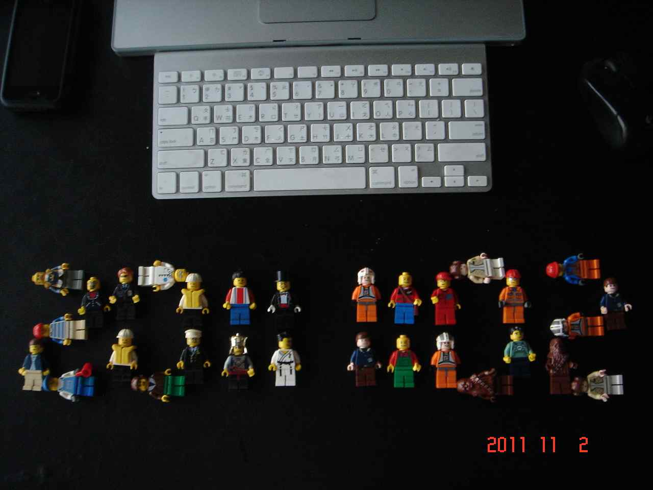 lego_minifig_2011.jpg