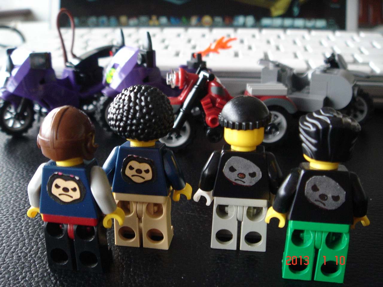 lego_minifig_ucc-office_0110001.jpg