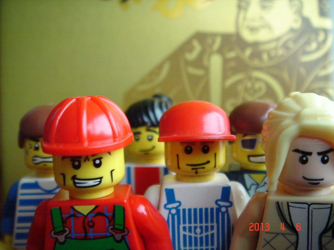 lego_minifig_ucc-office_0406003.jpg