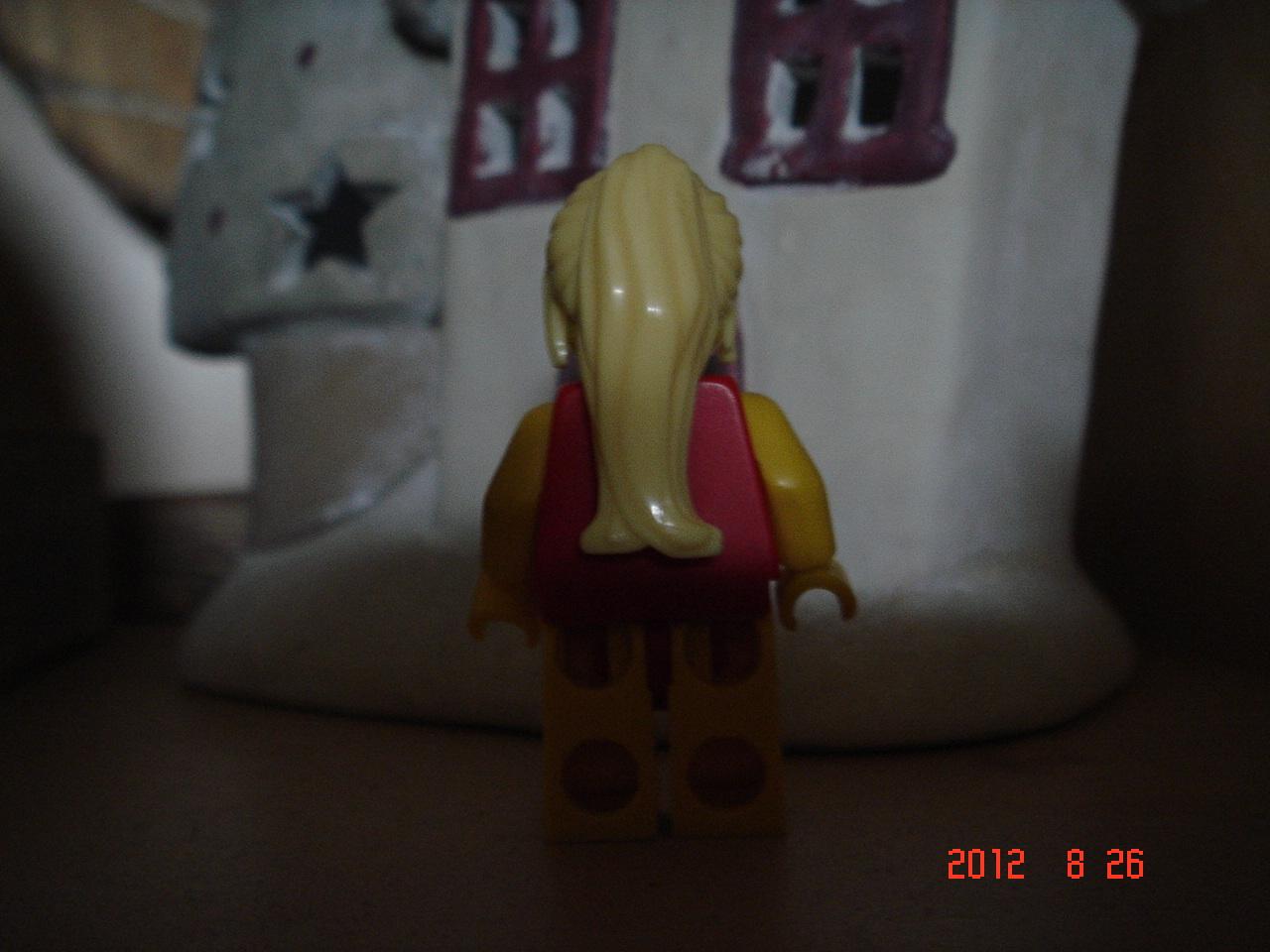 lego_minifig_ucc-office_0826002.jpg