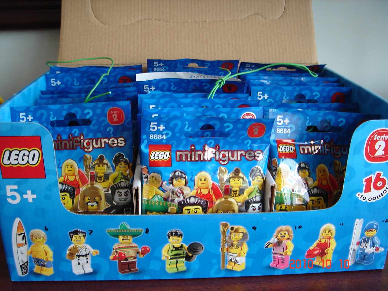 lego_minifigures-3.jpg