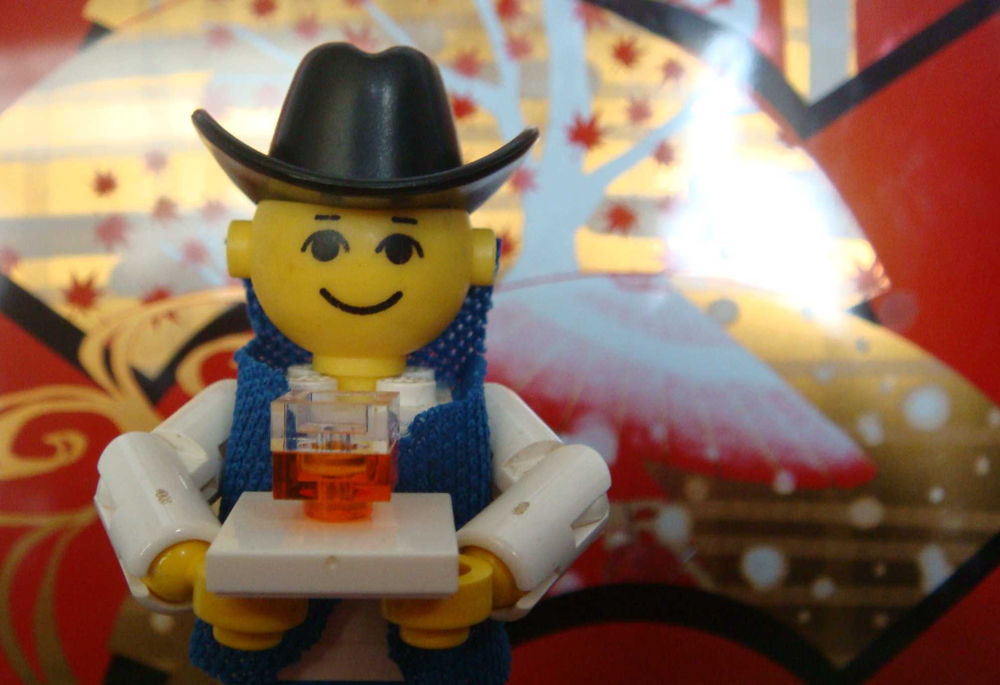 lego_ucc-office_201603290001.jpg