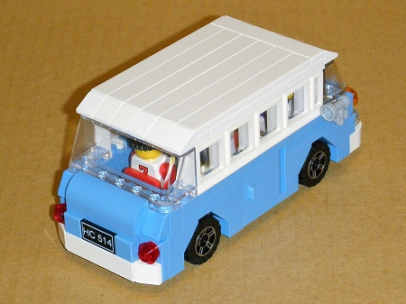 02-bus.jpg