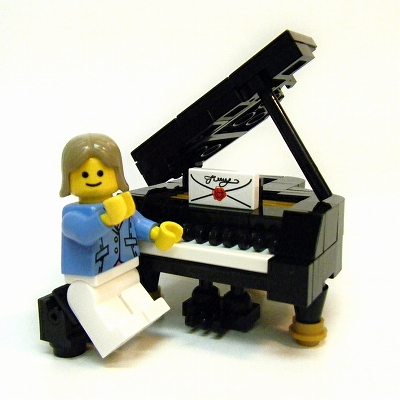 001grandpiano.jpg