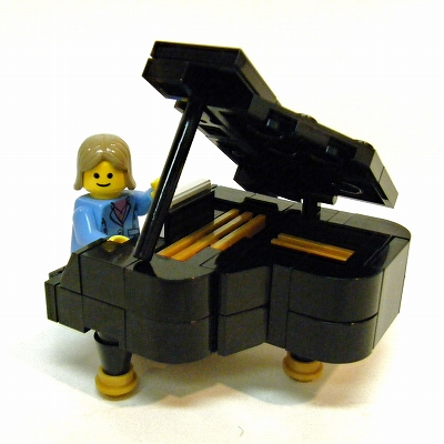 006grandpiano.jpg