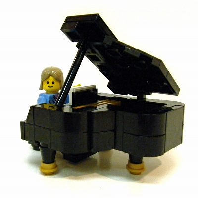 007grandpiano.jpg