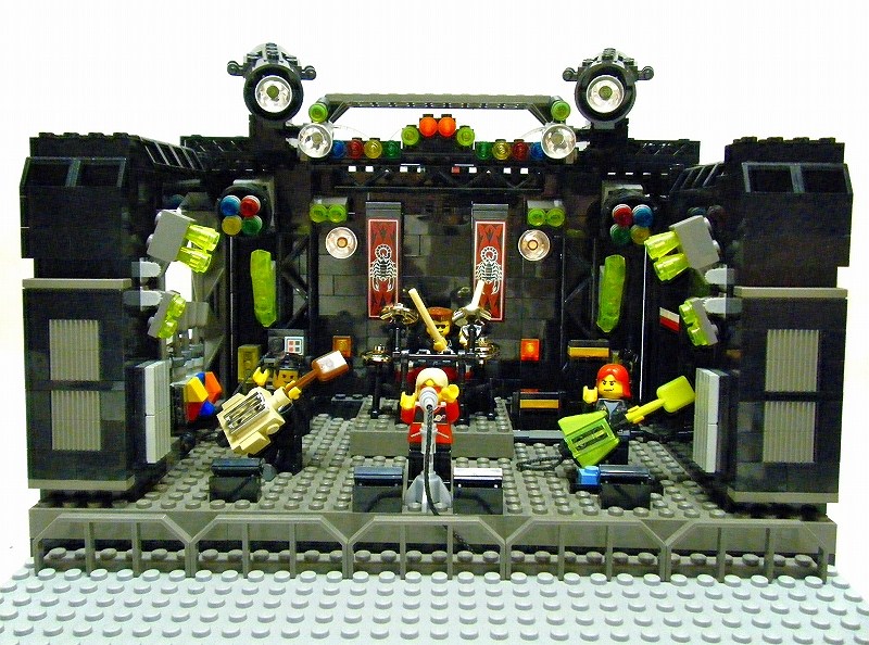 02front-stage.jpg