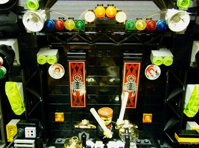 04stage-wall.jpg