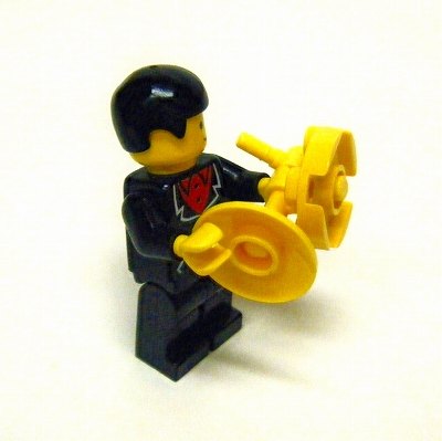 02-horn.jpg