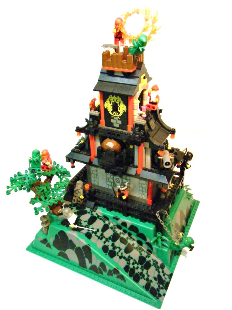01japaneseninjacastle.jpg