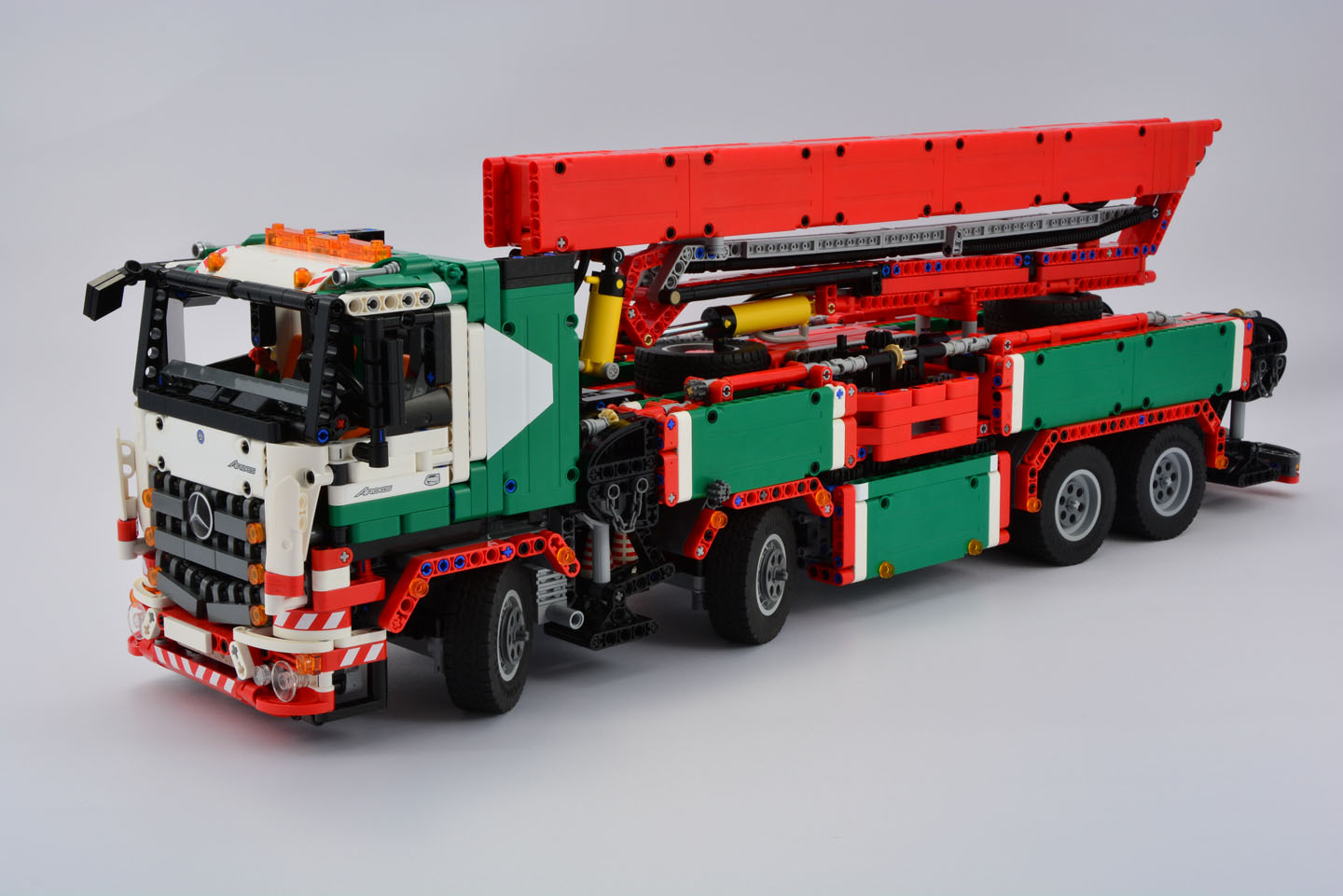 arocs1.jpg