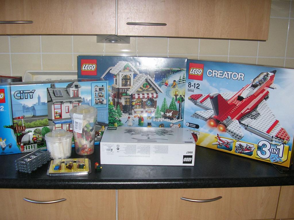 new_lego_03-08-2010.jpg