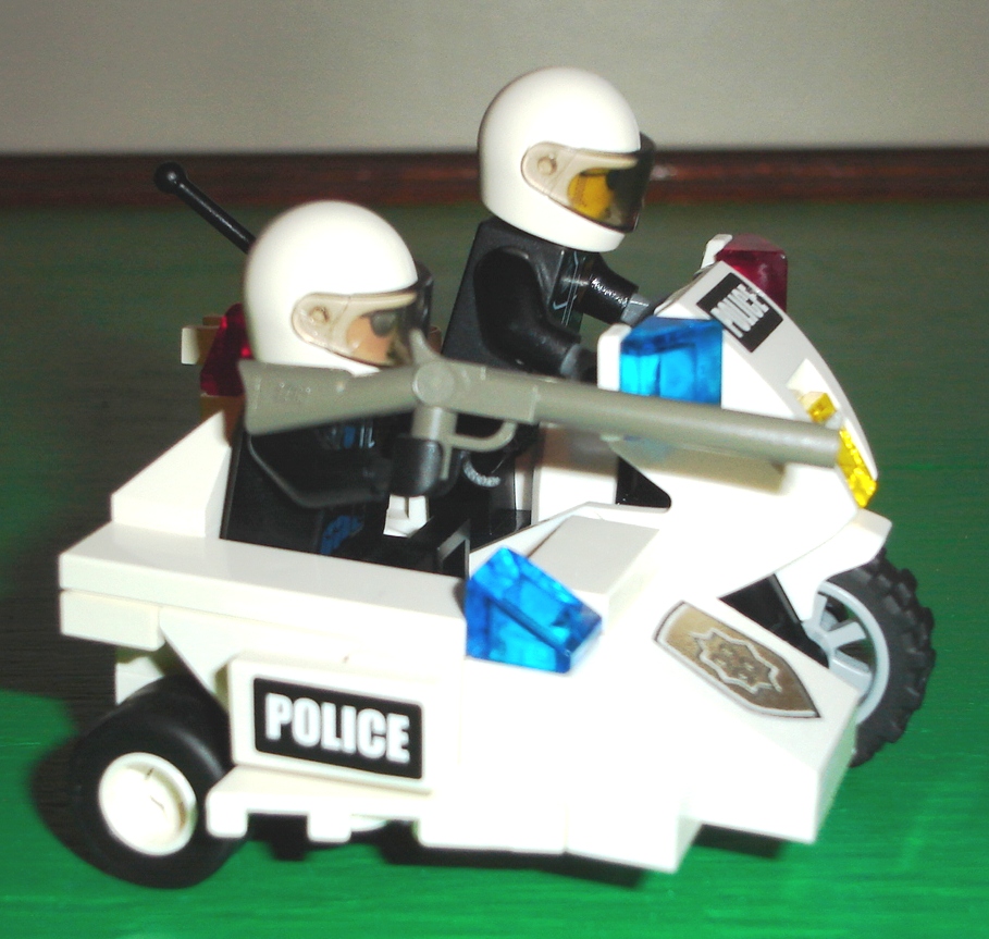 police_sidecar_1.jpg
