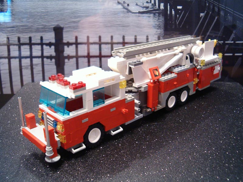 ladder1-engine26_005t.jpg