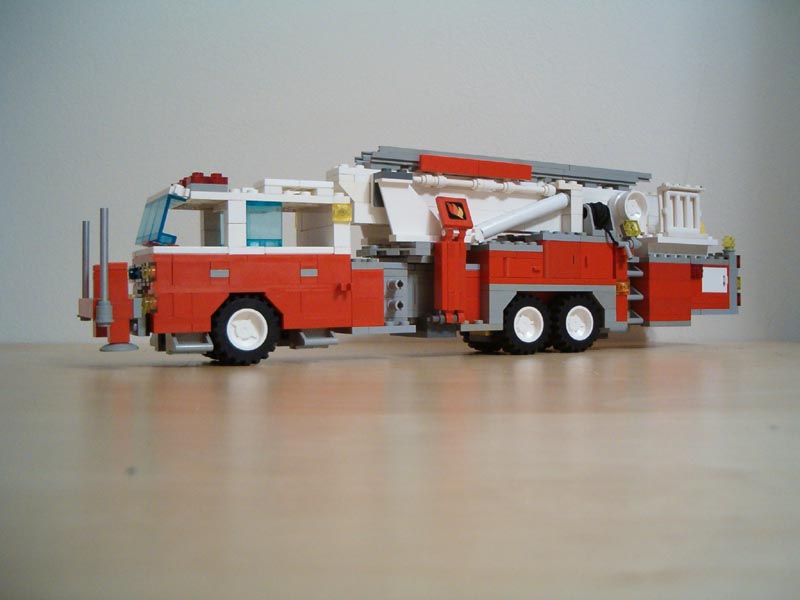 ladder1-engine26_022t.jpg
