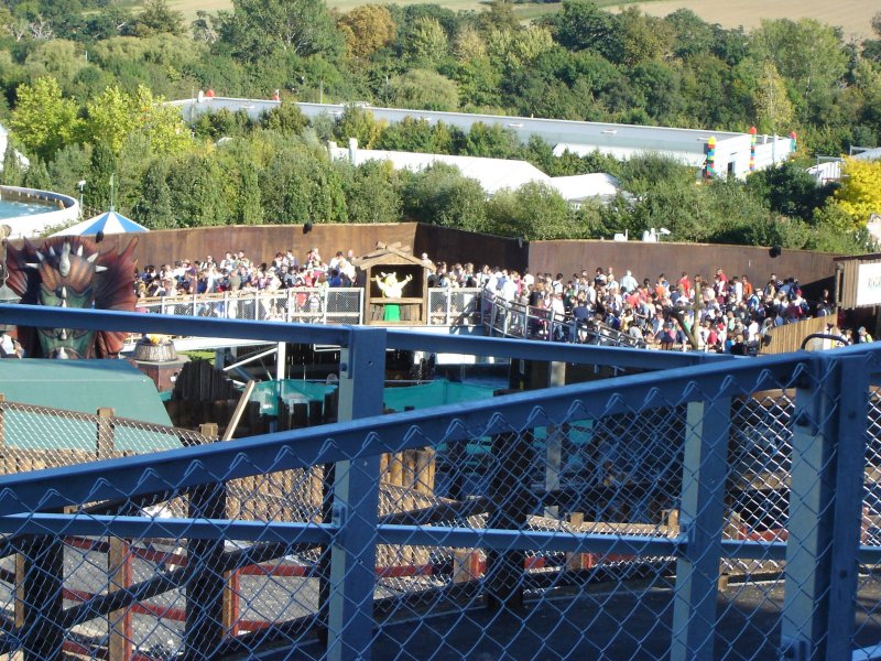 llw-vikingqueue.jpg