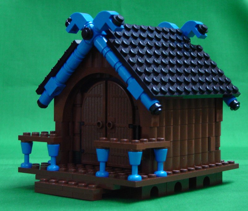 blue_hut_front.jpg