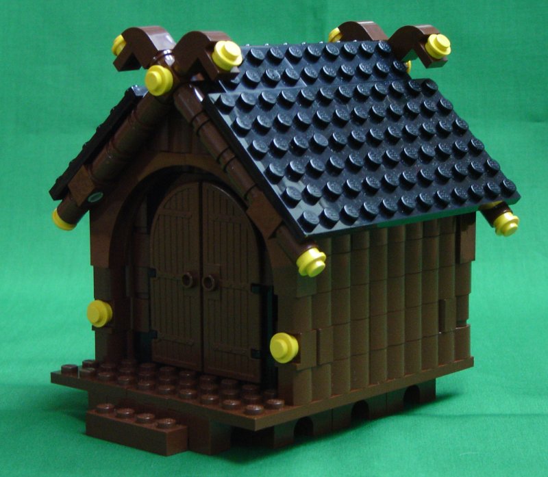 yellow_hut_front.jpg
