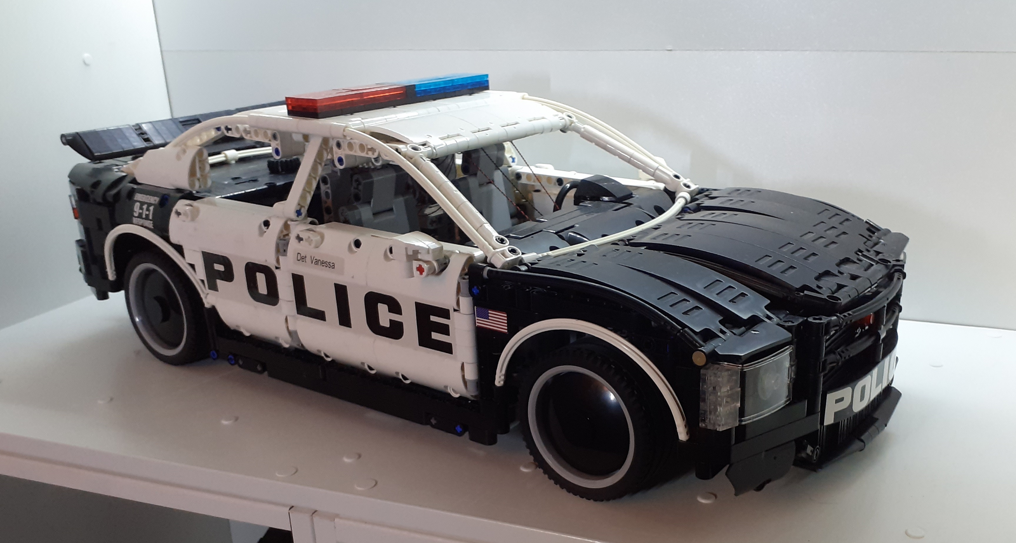 dodge_charger_police_1.jpg