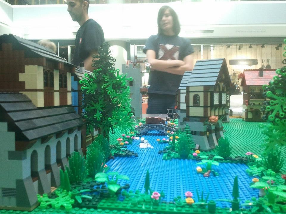 000_46235_519501958079196_399366661_n.jpg