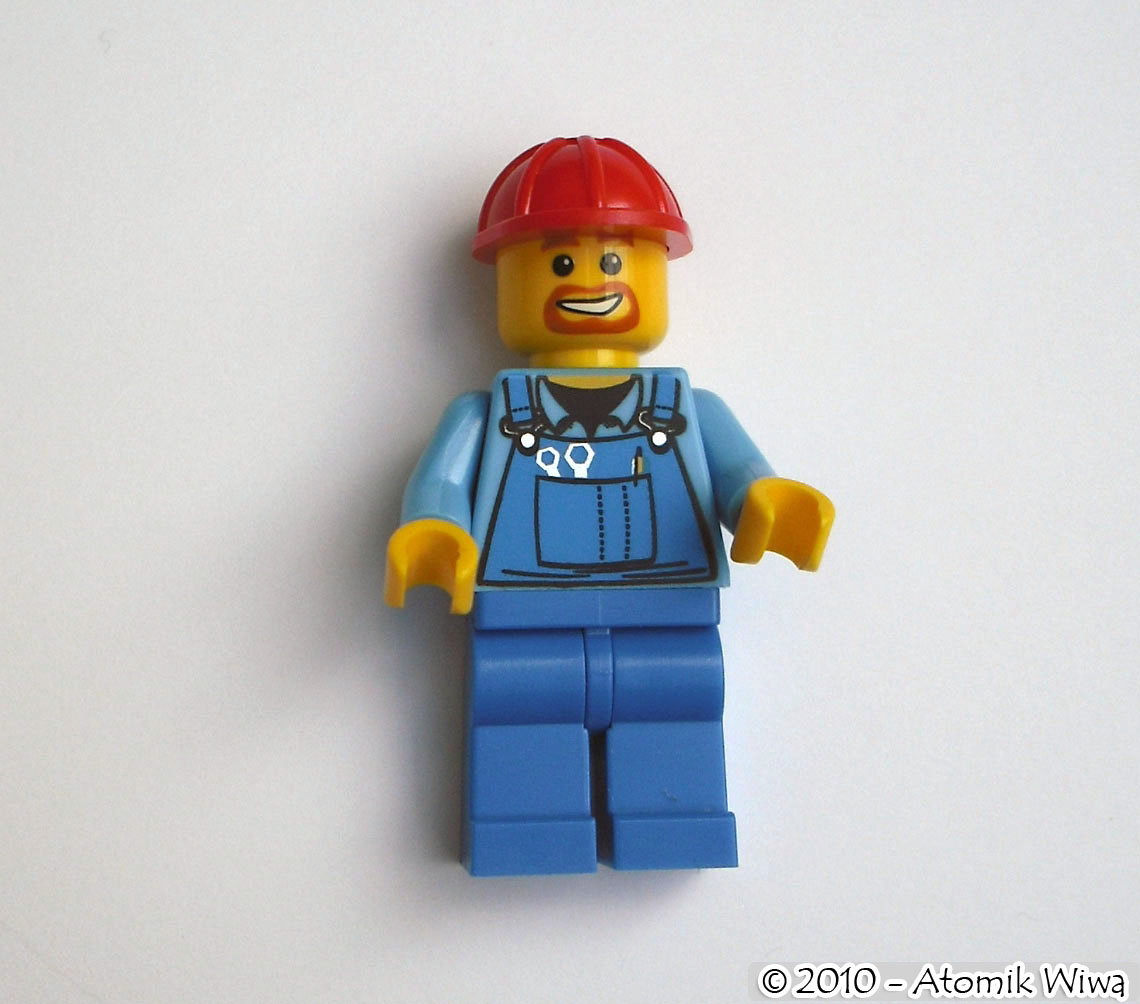 4-minifig.jpg