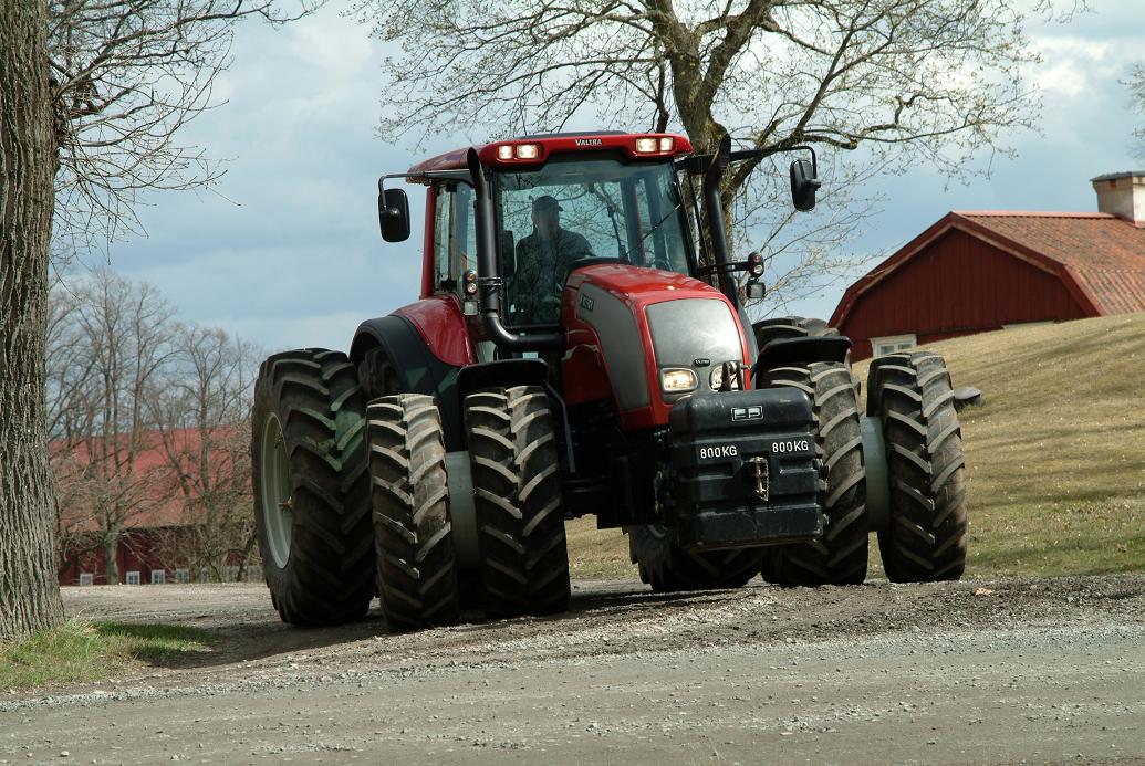 valtra-t190-real.jpg
