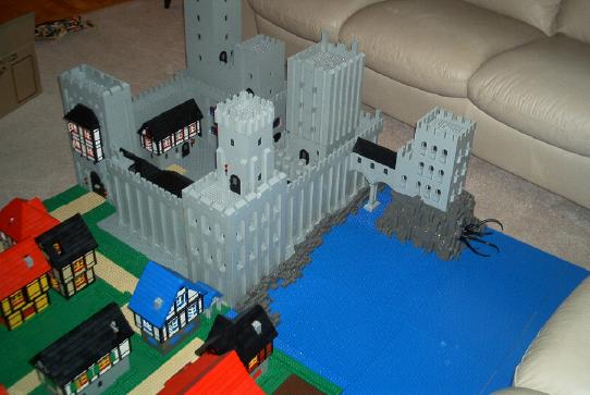 lioncastleii03.jpg