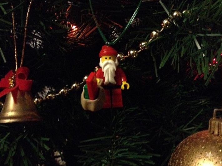 lego_santa_ornament.jpg