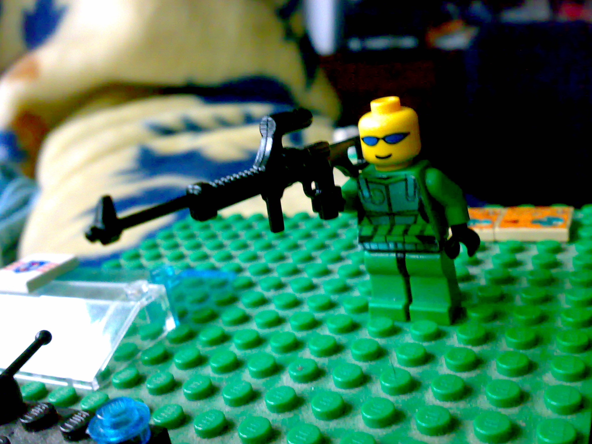 u.e.f_soldier_with_pulsemashinegun.jpg