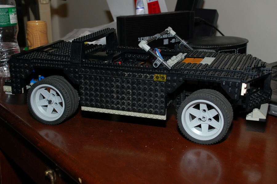 legocar2.jpg