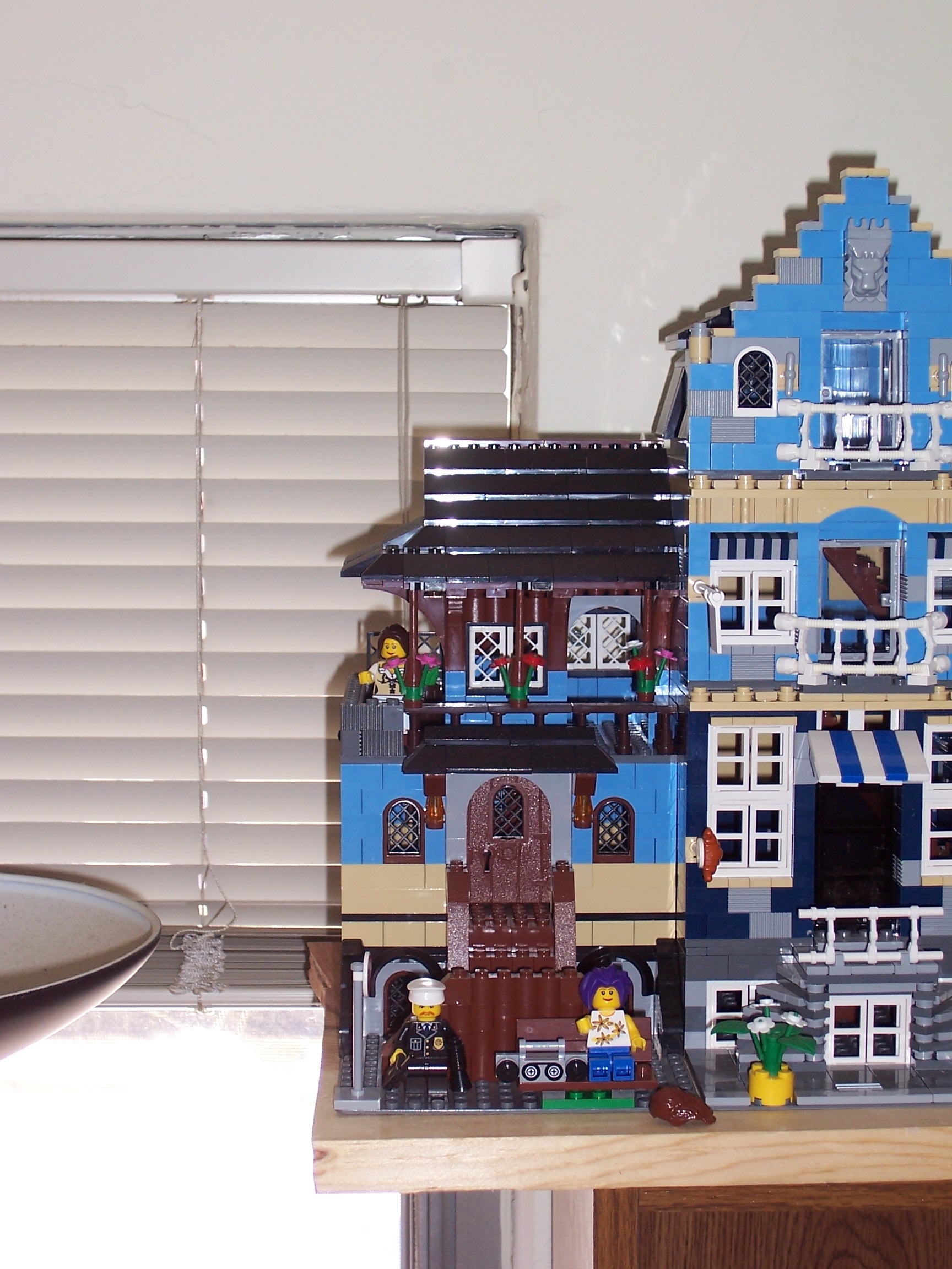 medieval_market_village_modular_house2.jpg