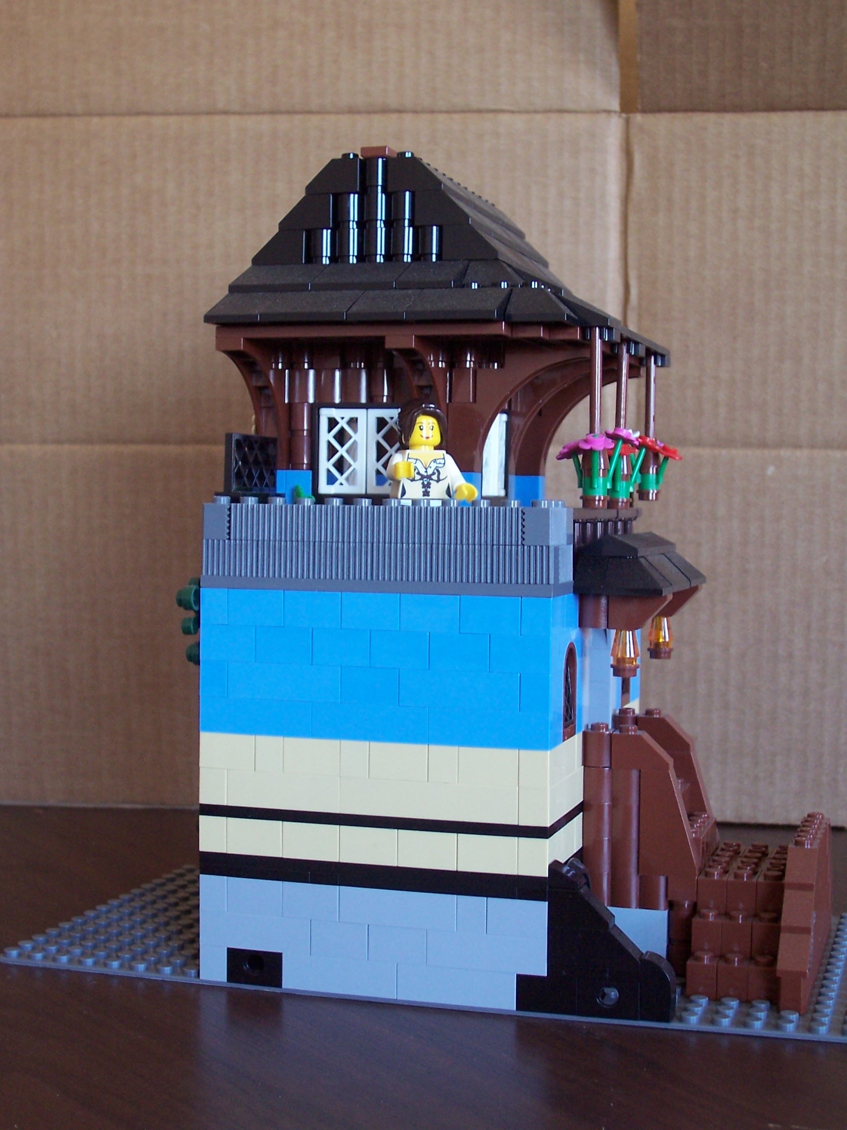 medieval_market_village_modular_house5.jpg