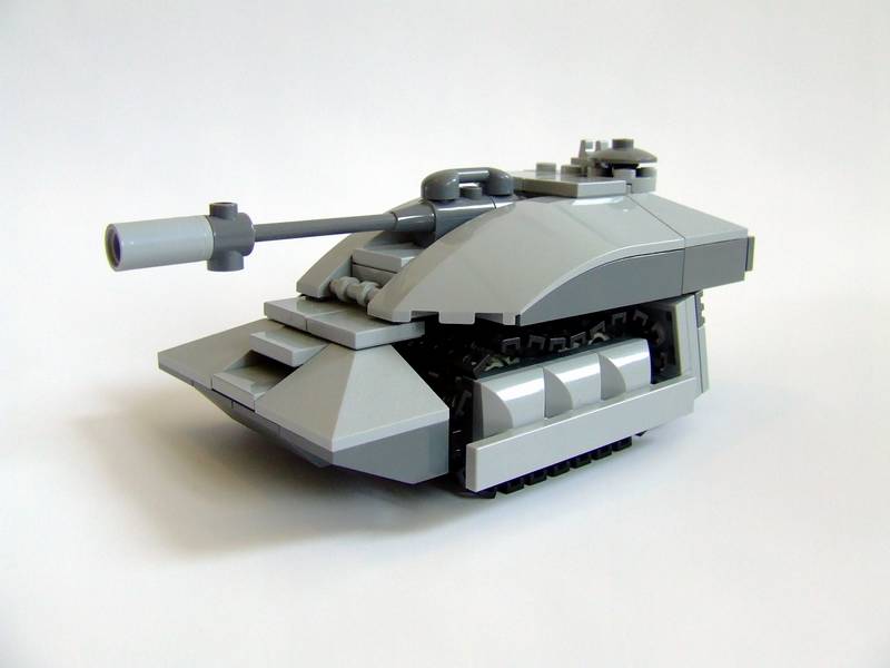 tiny_grey_tank_01.jpg