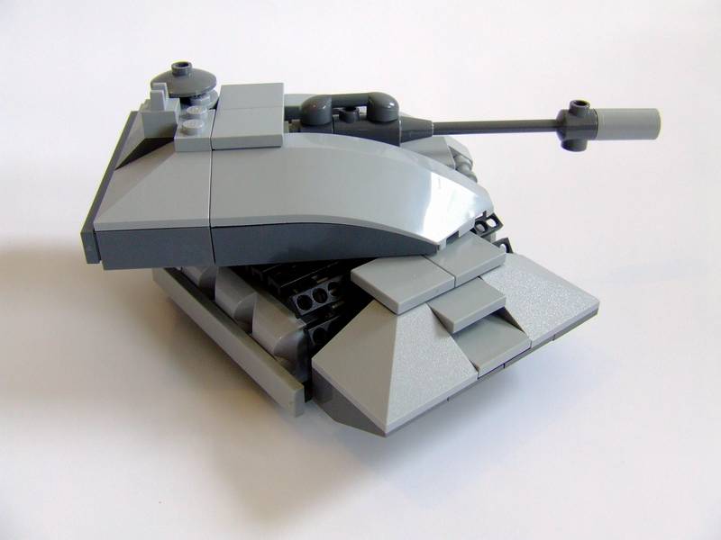 tiny_grey_tank_07.jpg