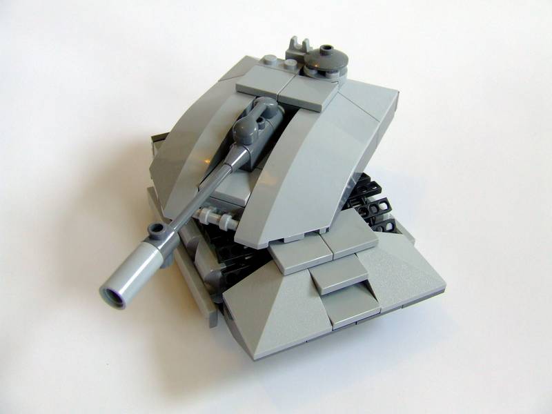tiny_grey_tank_08.jpg
