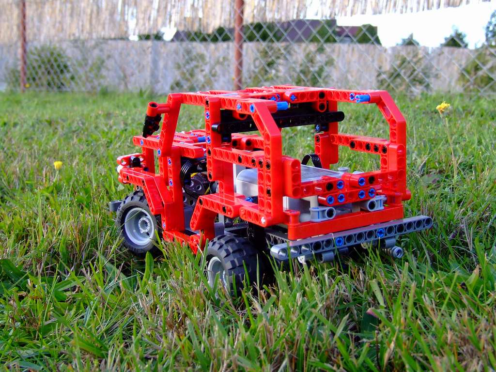 red_offroad_mk_ii_03.jpg