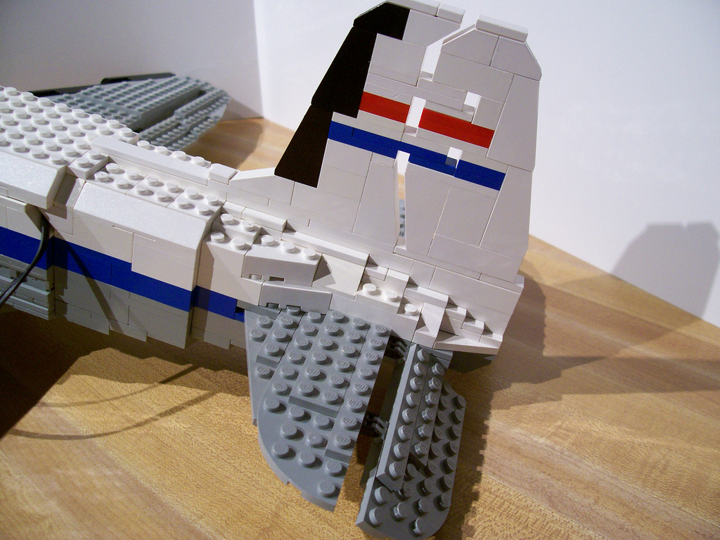 06_tail_elevator_down.jpg