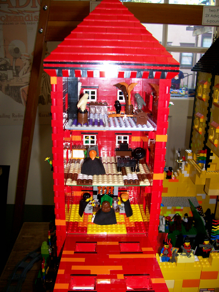 13wilson_family_castle_red_tower.jpg
