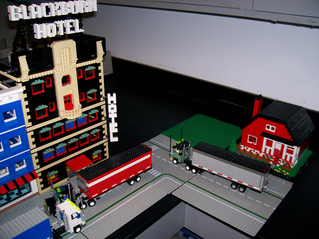 22_street_scene_3.jpg