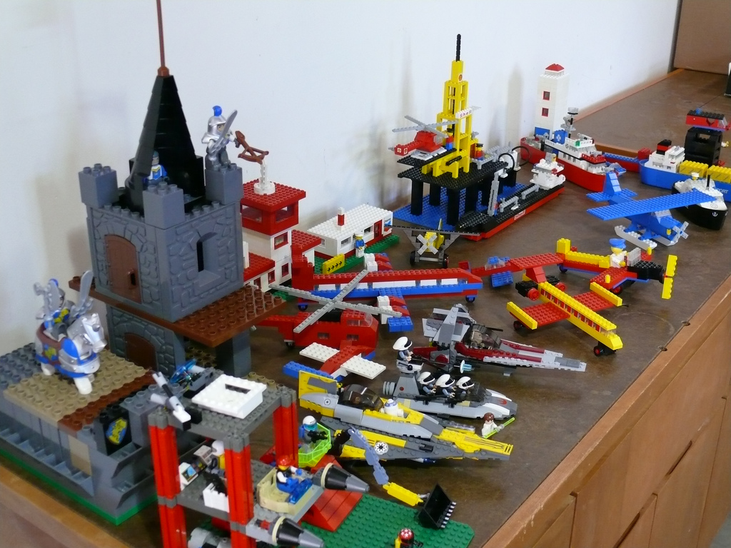 05_mills_family_display_ii.jpg