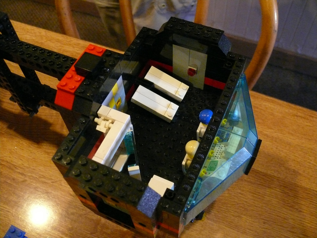 05_justins_big_cargo_ship_doors.jpg