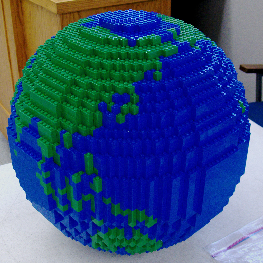 01_pauls_globe.jpg